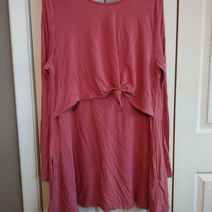Latched Mama tunic *needs repairs